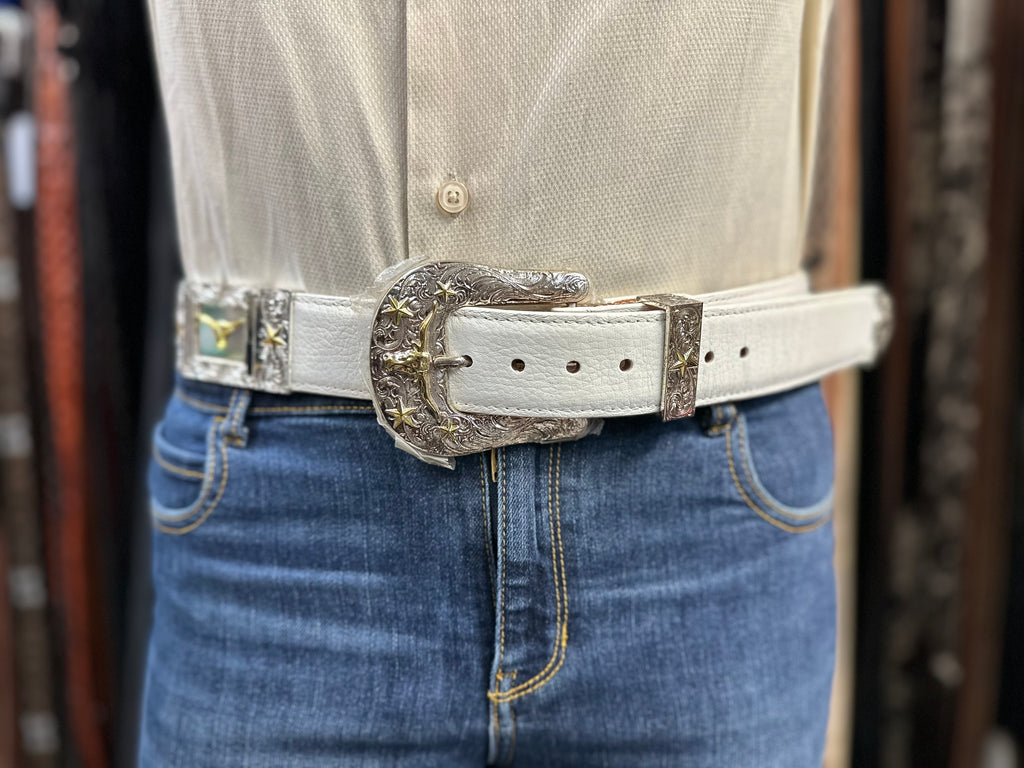 White cow/ starts metal belt