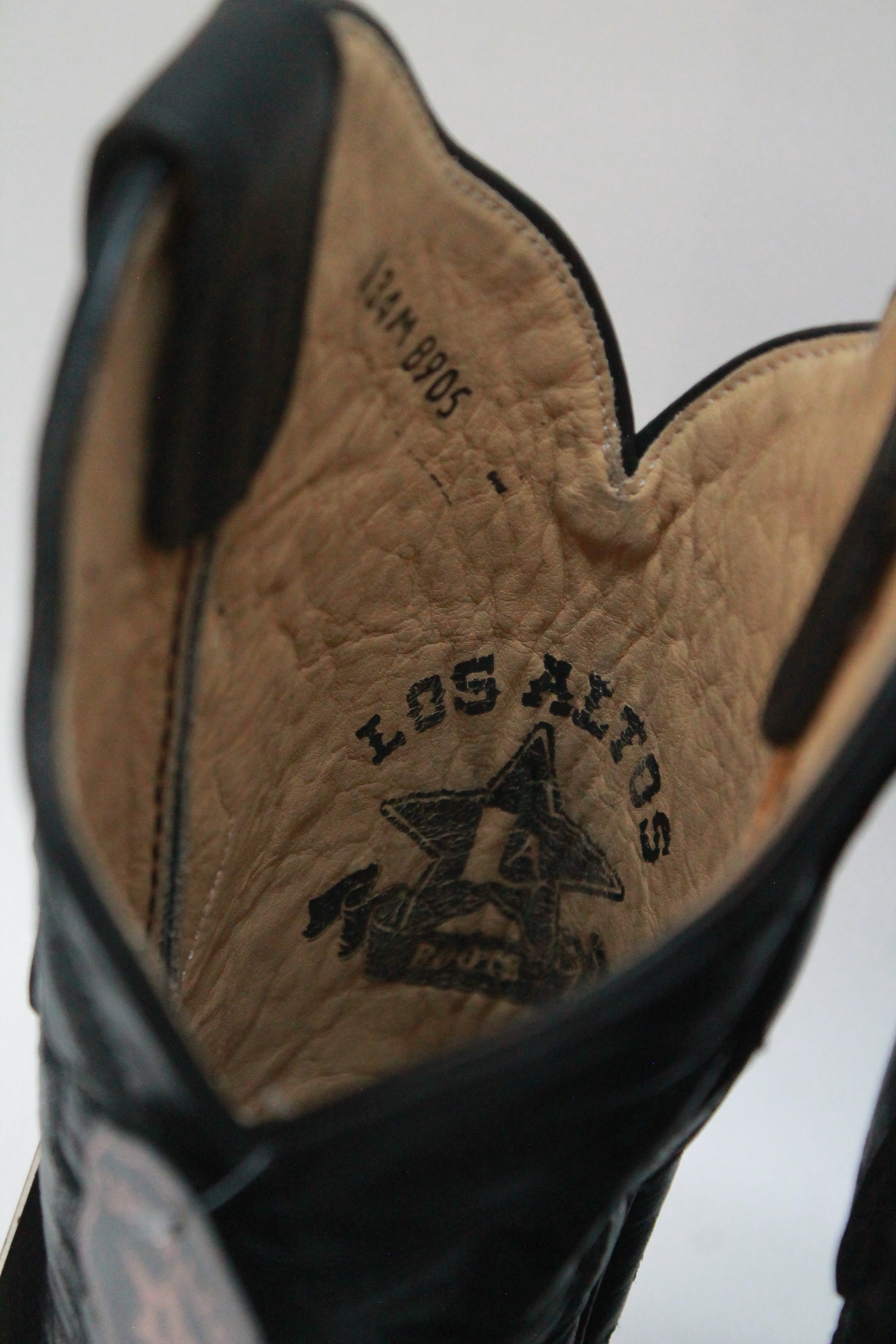 BLACK PLAIN LEATHER SNIP TOE