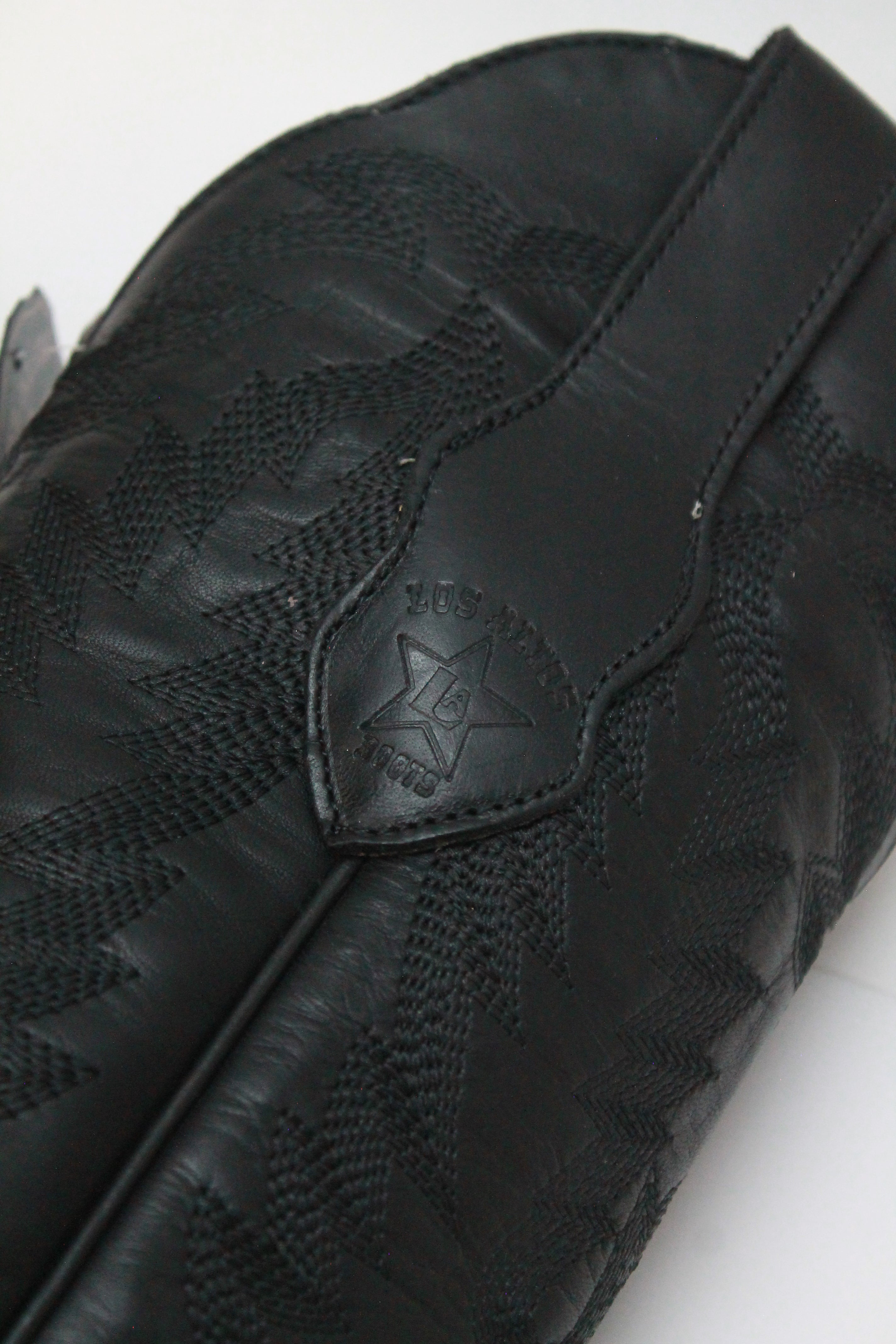 BLACK PLAIN LEATHER SNIP TOE