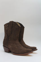 BROWN MEDIUM STUDDED BOOTS