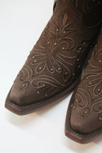 BROWN MEDIUM STUDDED BOOTS