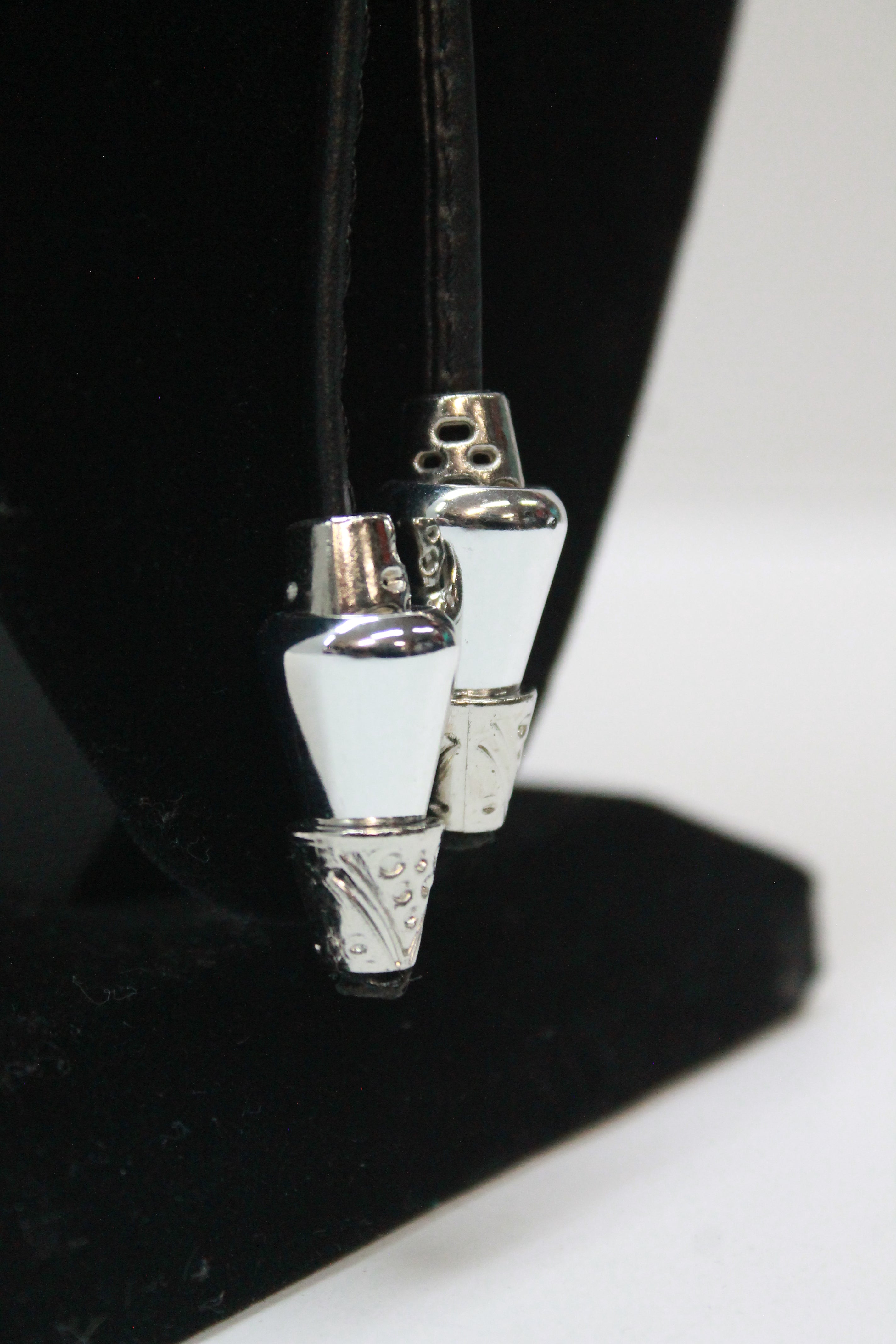 Two Tone Longhorn Bolo Tie