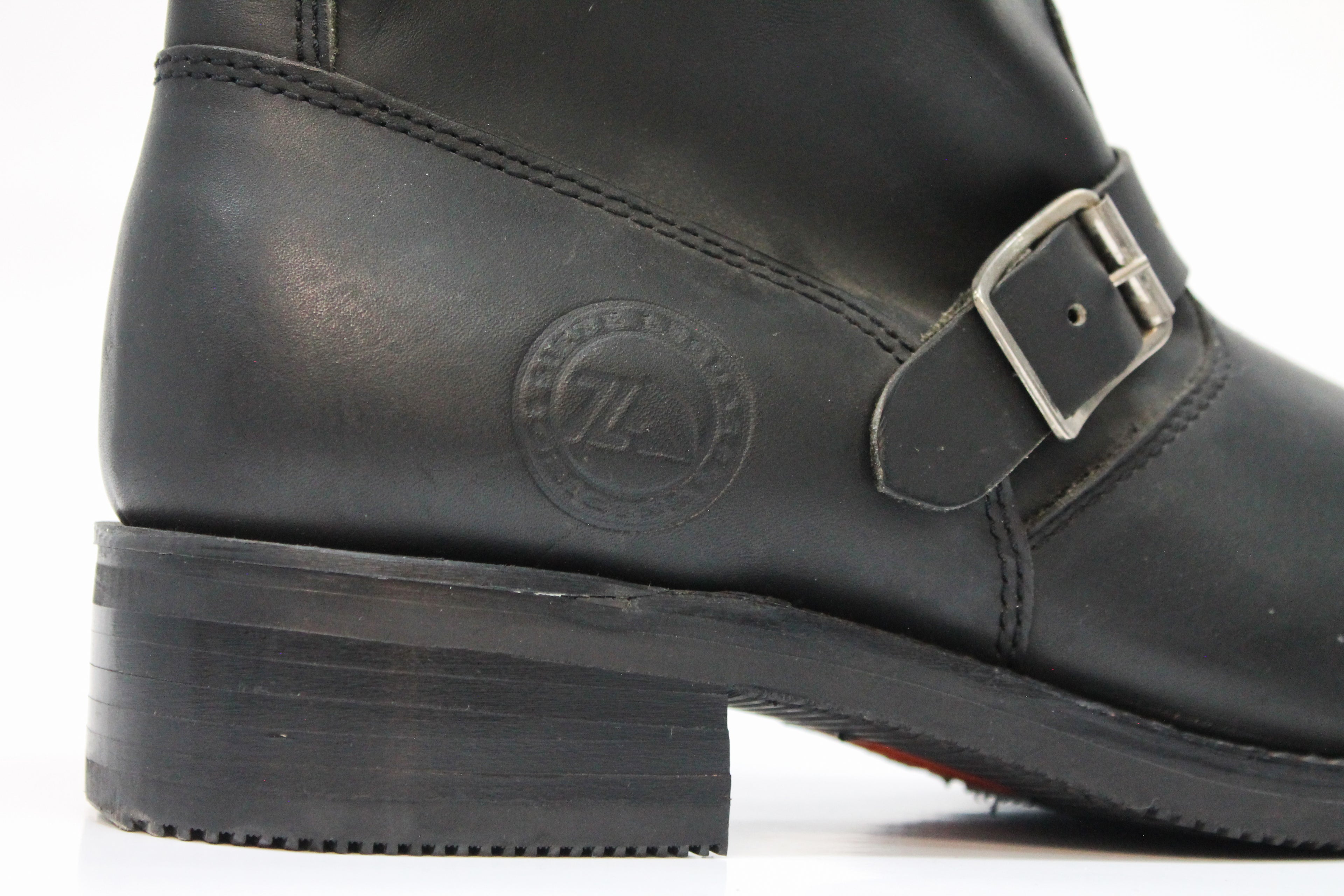 Black Boots Siete Leguas